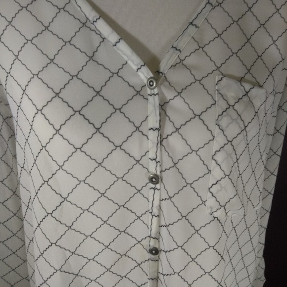Charming Vintage cabi Spring '14 Chessboard Top - Picture 4 of 8